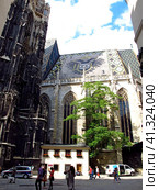 Vienna, Austria - 10 Jun 2011: St. Stephen's Cathedral in Vienna, Austria. Редакционное фото, фотограф Сергей Стрелков / Фотобанк Лори
