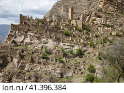 Россия, Дагестан. Вид на старинный аул Кахиб и скалы. (2021 год). Стоковое фото, фотограф Иван Аборнев / Фотобанк Лори