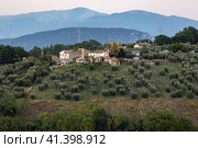 Италия. Терни. Горный итальянский пейзаж в провинции Умбрия. Italy. Terni. Italian mountain landscape in the province of Umbria. (2023 год). Стоковое фото, фотограф Алексей Смышляев / Фотобанк Лори