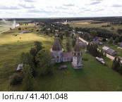 Деревянная Богоявленская церковь в Ширяихе (Ошевенск). Россия, Каргопольский район (2021 год). Стоковое фото, фотограф Яковлев Сергей / Фотобанк Лори