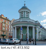 Немецкая лютеранская церковь св. Анны - Кинотеатр "Спартак". Санкт-Петербург (2023 год). Редакционное фото, фотограф Александр Щепин / Фотобанк Лори