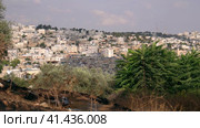 View of Hebron city,capital of the Palestinian province of Hebron. Стоковое видео, видеограф Георгий Дзюра / Фотобанк Лори