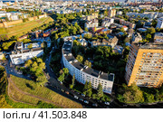 Радиусный дом на набережной Федоровского (Нижний Новгород) (2022 год). Стоковое фото, фотограф Илья Старков / Фотобанк Лори