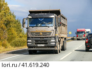 CNHTC Sinotruk Howo T5G (2023 год). Редакционное фото, фотограф Art Konovalov / Фотобанк Лори
