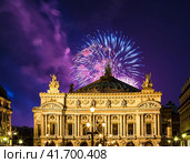 Fireworks over the Opera Garnier (Garnier Palace), Paris, France. Translation: national Academy of Music. UNESCO World Heritage Site (2014 год). Стоковое фото, фотограф Владимир Журавлев / Фотобанк Лори
