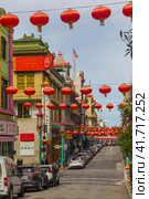 Сhina town. Streets of San Francisco (2023 год). Редакционное фото, фотограф Олег Жуков / Фотобанк Лори