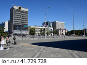 Город Краснодар. Улица Буденного и Театральная площадь (2023 год). Редакционное фото, фотограф Александр Тараканов / Фотобанк Лори
