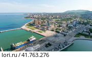 Top view of the marina and quay of Novorossiysk. Стоковое фото, фотограф Леонид Еремейчук / Фотобанк Лори