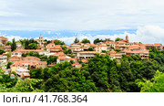 View of small town Sighnaghi (Signagi) in Georgia. Стоковое фото, фотограф VittoriaChe / Фотобанк Лори