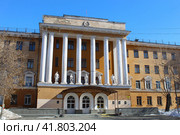 Горно-экономический колледж в Копейске (2022 год). Редакционное фото, фотограф Иван Дуплик / Фотобанк Лори