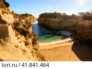Loch Ard Gorge is part of Port Campbell National Park on Great Ocean Road, Victoria, Australia (2009 год). Стоковое фото, фотограф VittoriaChe / Фотобанк Лори