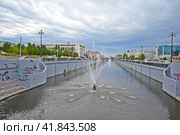 Город Казань. Набережной реки Бурлак. Улица Лево-Бурлачная (2023 год). Стоковое фото, фотограф Александр Тараканов / Фотобанк Лори