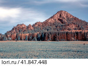 Arvyakryaz is a mountain in the Southern Urals, in the Beloretsk region of the Republic of Bashkortostan. The highest peak of the Uraltau ridge (1068 m). Стоковое фото, фотограф Акиньшин Владимир / Фотобанк Лори
