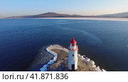 Seascape with a lighthouse. Vladivostok, Russia (2023 год). Стоковое видео, видеограф Виктория Кольцова / Фотобанк Лори
