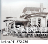 Шуваловский яхт-клуб. Открыт в 1879 году. Располагался по адресу Старо-Орловская улица, дома 9 и 10, недалеко от железнодорожной станции Шувалово. Санкт-Петербург, Фотография, начала ХХ века. Стоковое фото, фотограф Сергей Елизарьев / Фотобанк Лори