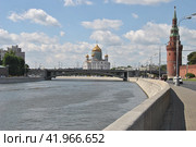 Кремлевская набережная. Москва-река (2014 год). Стоковое фото, фотограф lana1501 / Фотобанк Лори