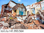 Destroyed building, can be used as demolition, earthquake, terrorist attack, after bombardment, damage by artillery. Стоковое фото, фотограф FotograFF / Фотобанк Лори