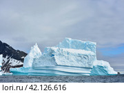 Айсберги на мели. Стоковое фото, фотограф Сергей Земнухов / Фотобанк Лори