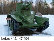 KIROVSK, RUSSIA - DECEMBER 18 2023: BT-5 - Soviet light wheeled-tracked tank close-up on a cloudy December morning. Museum "Breaking the Siege of Leningrad" Редакционное фото, фотограф Виктор Карасев / Фотобанк Лори