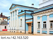 Tver, the ancient building of the former city estate of titular councilor (2023 год). Стоковое фото, фотограф Ольга Остроухова / Фотобанк Лори