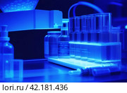 Modern Medical Research Laboratory. Scientific Lab Biotechnology. Equipment of that used in laboratories, hospitals, research labs, industry etc. Analysis of solvents, drugs, residues, pharmaceuticals. Стоковое AI-изображение, AI-художник Марина Демидюк / Фотобанк Лори
