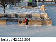 Кафе "Чайная высота". Самовар-бар. Каток в парке Горького. Москва (2012 год). Редакционное фото, фотограф lana1501 / Фотобанк Лори