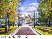 Петровский бульвар, Москва (2023 год). Редакционное фото, фотограф Baturina Yuliya / Фотобанк Лори