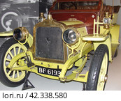 Автомобиль "Talbot 15 HP Type 4DB", 1908 г., двухместный Phaeton, мощность 15 л.с., Великобритания. В 1908 году Talbot стал первым автомобилем, пересекшим Австралию. Музей автомобильной техники. Верхняя Пышма, Россия (2022 год). Редакционное фото, фотограф Сергей Елизарьев / Фотобанк Лори