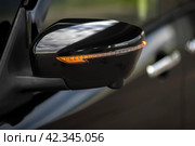 KRASNOYARSK, RUSSIA - July 17, 2023: Black Nissan Serena. Редакционное фото, фотограф Плотников Дмитрий / Фотобанк Лори