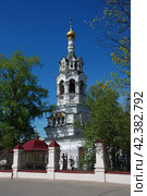 Церковь Ильи Пророка в Черкизове (на Штатной Горке). Большая Черкизовская улица, 17. Район Преображенское. Город Москва (2012 год). Стоковое фото, фотограф lana1501 / Фотобанк Лори