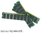 Компьютерные модули оперативной памяти на белом фоне. Computer RAM module on white background. Стоковое фото, фотограф Татьяна Д / Фотобанк Лори
