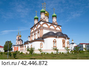 Собор Сергия Радонежского солнечным августовским днем. Троице-Варницкий монастырь. Варницы. Ярославская область (2022 год). Стоковое фото, фотограф Виктор Карасев / Фотобанк Лори