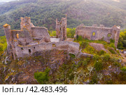 Scenic view of the ruin castle Chateau Rocher. Стоковое фото, фотограф Яков Филимонов / Фотобанк Лори