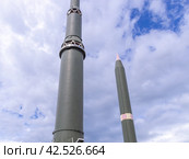 Советская межконтинентальная баллистическая ракета для доставки ядерного оружия. Устаревшие ракеты для поражения целей на других континентах. Музей артиллерии в Перми. Советское оружие. Стоковое фото, фотограф Эдуард Белкин / Фотобанк Лори