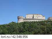 Италия. Сан-Лео. Вид на крепость (2011 год). Стоковое фото, фотограф Ерохин Дмитрий Викторович / Фотобанк Лори