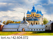 Коневский монастырь на острове Коневец, Ладожское озеро, Россия. Konevsky Monastery on the island Konevets, Ladoga Lake, Russia. Стоковое фото, фотограф Борис Лукьянов / Фотобанк Лори