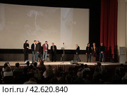 Мурад Ибрагимбеков и команда создателей фильма на сцене Дома Кино (2024 год). Редакционное фото, фотограф Дмитрий Неумоин / Фотобанк Лори