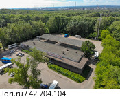 Вид с высоты на автовокзал в Кирово-Чепецке (аэросъемка 2021 года) Стоковое фото, фотограф Владислав Самошкин / Фотобанк Лори