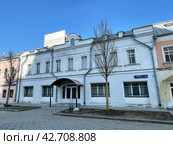Историческое здание по адресу: Москва, улица Школьная, дом 17 в Рогожской ямской слободе. Стоковое фото, фотограф Овчинникова Ирина / Фотобанк Лори