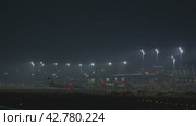 Airport terminal at night (2023 год). Редакционное видео, видеограф Данил Руденко / Фотобанк Лори