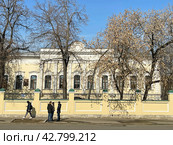 Москва, улица Александра Солженицына, дом 9 строение 1. Городская усадьба 18 - 19 века Полежаевых и Зубовых. Редакционное фото, фотограф Овчинникова Ирина / Фотобанк Лори