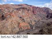Scenic view of Amaghu valley and Noravank monastery, Armenia (2024 год). Стоковое фото, фотограф Юлия Бабкина / Фотобанк Лори