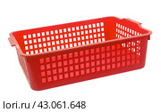 Пластиковая корзина на белом фоне. Empty plastic basket isolated on white background. Стоковое фото, фотограф Татьяна Д / Фотобанк Лори