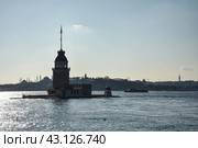 Девичья башня в контровом свете, Стамбул (2024 год). Стоковое фото, фотограф Svetlana V. Pronina / Фотобанк Лори