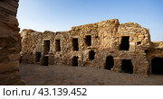 Deserted traditional Berber ghorfas in Ksar Dghaghra, Tataouine, Tunisia. Стоковое фото, фотограф Яков Филимонов / Фотобанк Лори