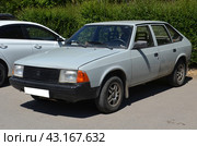 Автомобиль Москвич АЗЛК-2141 (2024 год). Редакционное фото, фотограф Сергей Миляев / Фотобанк Лори
