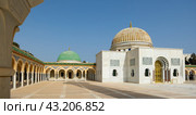 Habib Bourguiba Mausoleum in Monastir with large courtyard, Tunisia. Стоковое фото, фотограф Яков Филимонов / Фотобанк Лори