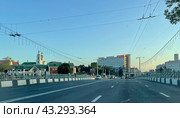 Bridge acros river Svislach in Minsk. Редакционное фото, фотограф Татьяна Кахилл / Фотобанк Лори