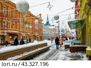Покровская улица в Нижнем Новгороде. Bolshaya Pokrovskaya Street in Nizhny Novgorod. Редакционное фото, фотограф Igor Lijashkov / Фотобанк Лори