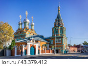 Улица Большая Полянка,  Григориевская церковь, Москва (2023 год). Стоковое фото, фотограф Baturina Yuliya / Фотобанк Лори